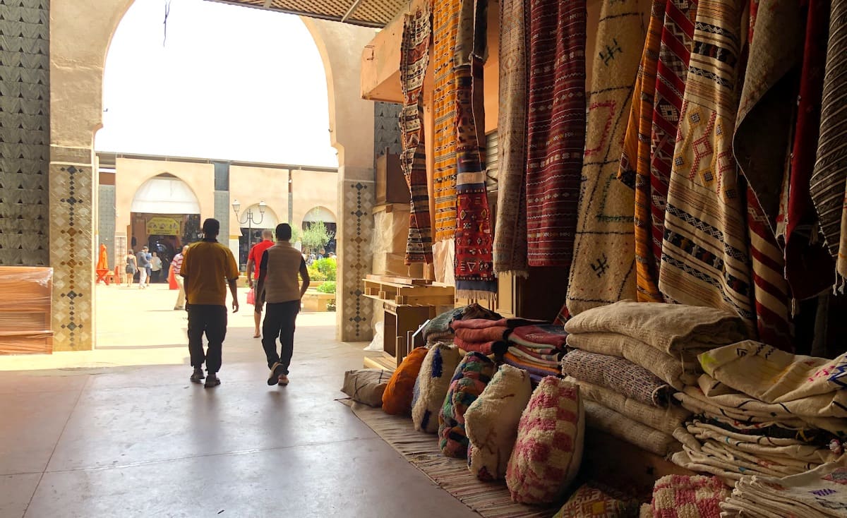 secteur-de-lartisanat-traditionnelle-au-souk-El-Had